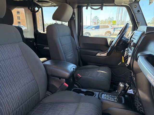 2012 Jeep Wrangler Unlimited Sahara