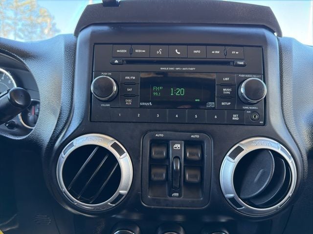 2012 Jeep Wrangler Unlimited Sahara