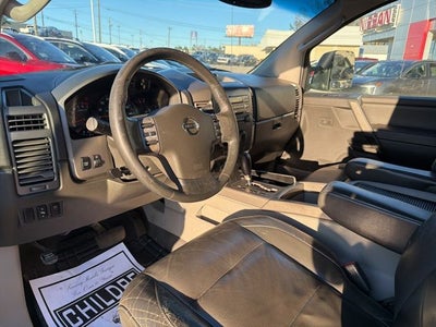 2004 Nissan Titan LE