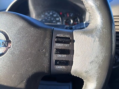 2004 Nissan Titan LE