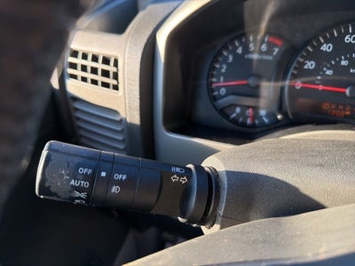 2004 Nissan Titan LE