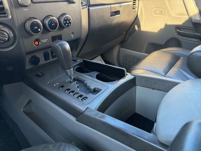 2004 Nissan Titan LE