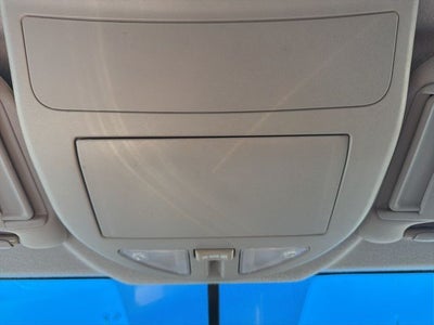 2004 Nissan Titan LE