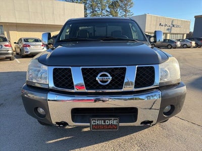 2004 Nissan Titan LE