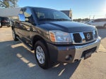 2004 Nissan Titan LE