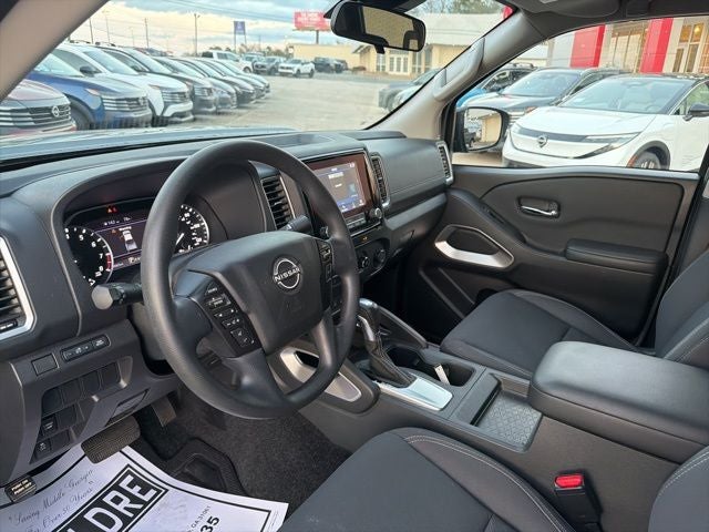 2023 Nissan Frontier SV