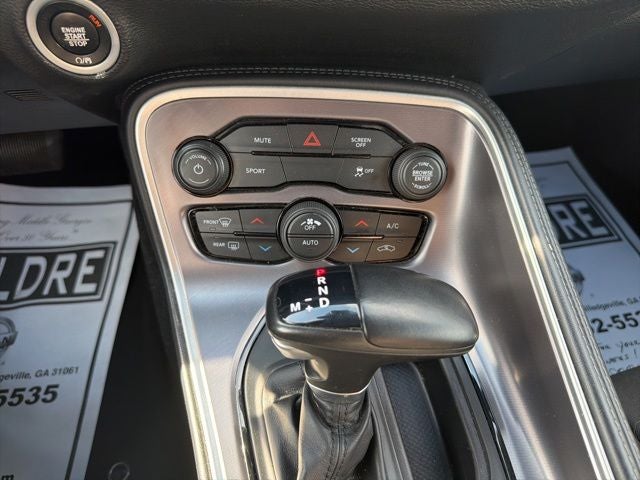 2021 Dodge Challenger SXT