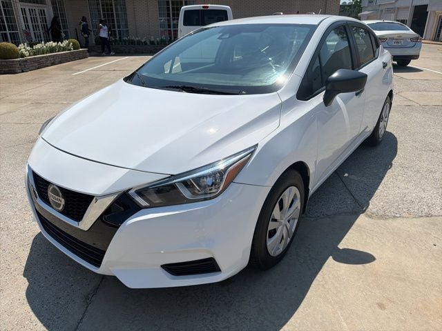 2022 Nissan Versa 1.6 S