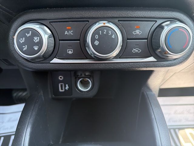 2022 Nissan Versa 1.6 S
