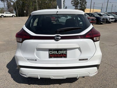 2025 Nissan Kicks Play S