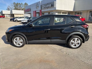 2023 Nissan Kicks S