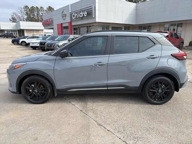 2024 Nissan Kicks SR