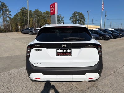 2026 Nissan Kicks SV