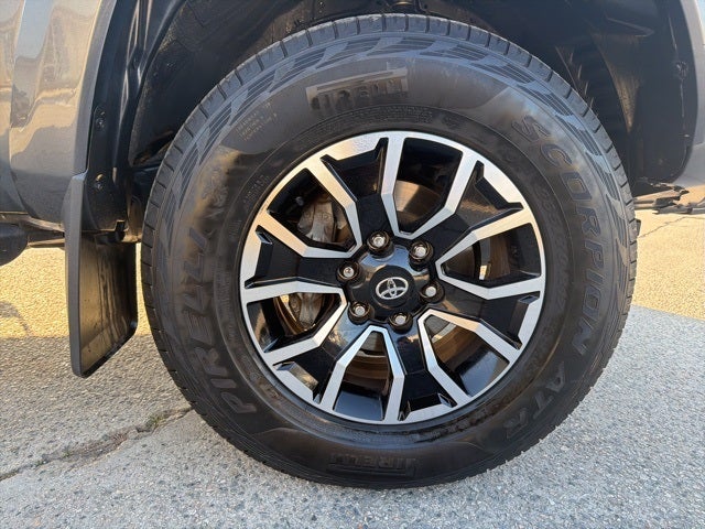 2022 Toyota Tacoma TRD Sport V6