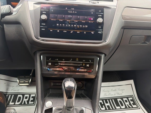 2022 Volkswagen Tiguan 2.0T SE R-Line Black