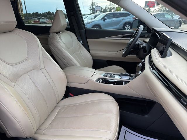 2024 INFINITI QX60 LUXE