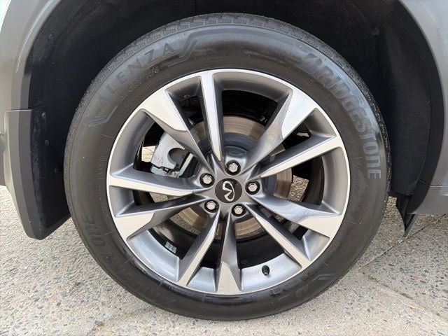 2024 INFINITI QX60 LUXE