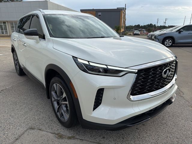 2024 INFINITI QX60 LUXE