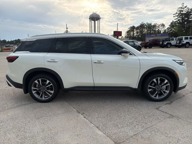 2024 INFINITI QX60 LUXE