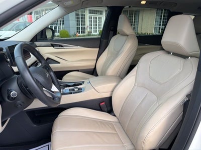 2024 INFINITI QX60 LUXE