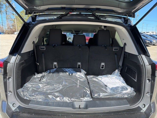 2026 Nissan Pathfinder S