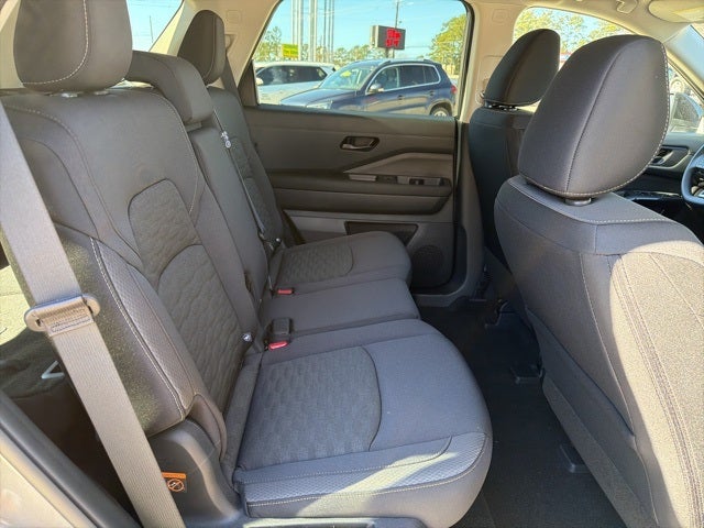 2026 Nissan Pathfinder S