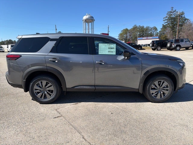 2026 Nissan Pathfinder S