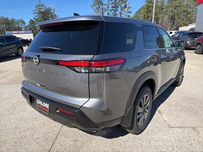 2026 Nissan Pathfinder S