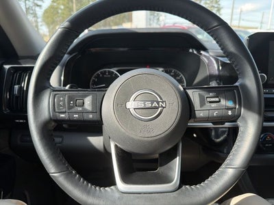 2022 Nissan Pathfinder SV