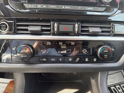 2022 Nissan Pathfinder SV