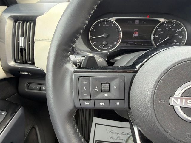 2023 Nissan Pathfinder SL
