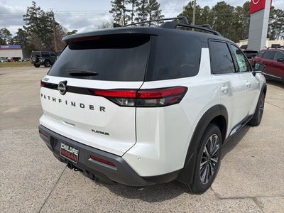 2026 Nissan Pathfinder Platinum