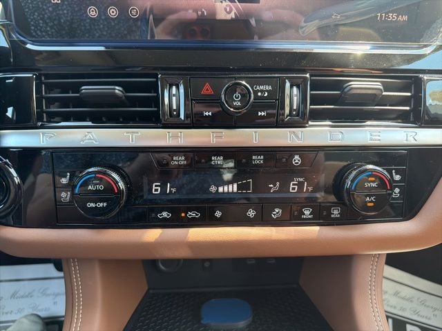2026 Nissan Pathfinder Platinum