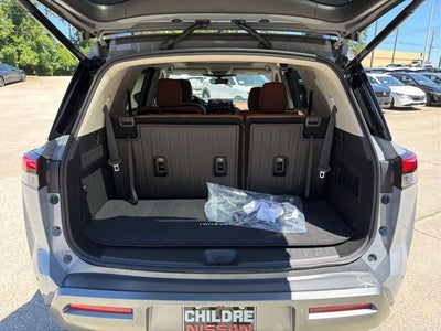 2026 Nissan Pathfinder Platinum