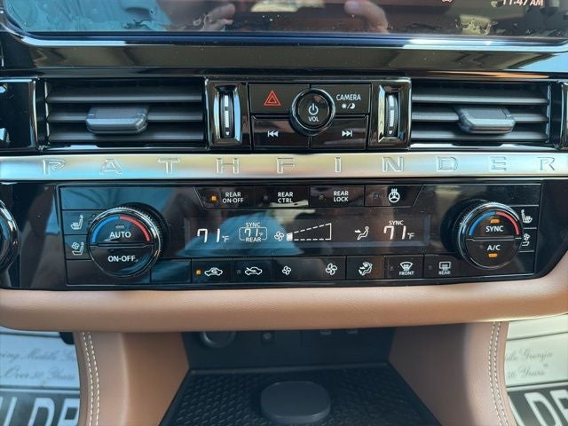 2026 Nissan Pathfinder Platinum