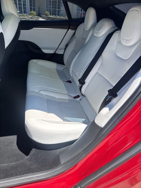 2022 Tesla Model S Plaid