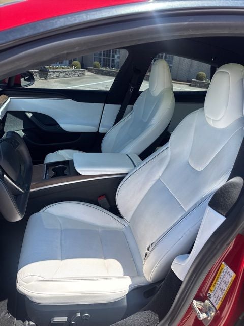 2022 Tesla Model S Plaid