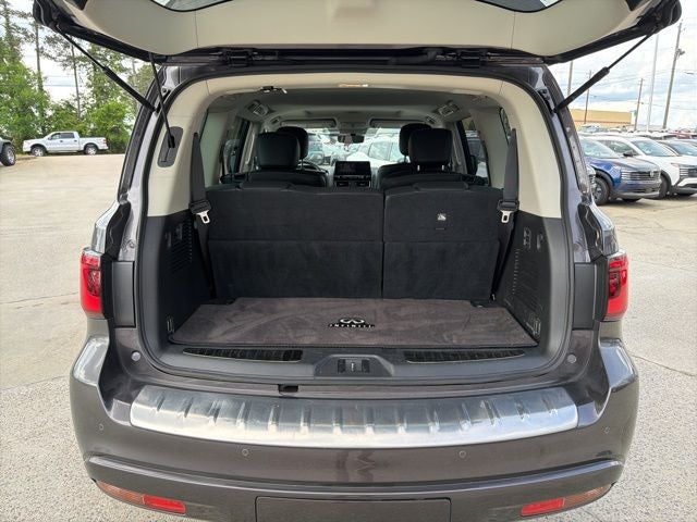 2023 INFINITI QX80 Premium Select