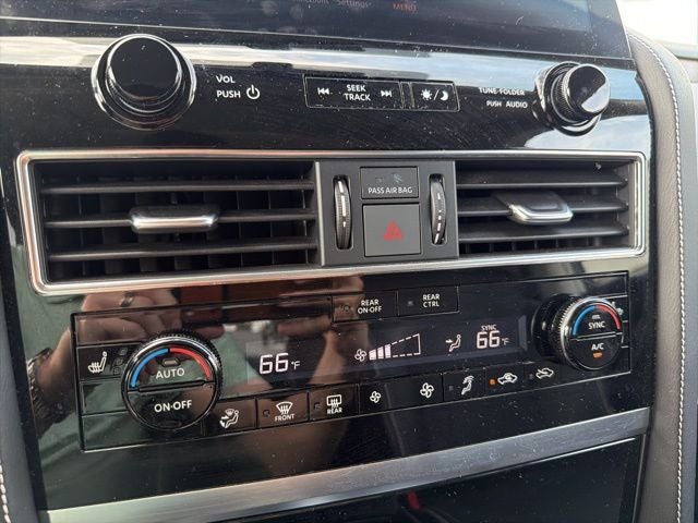2023 INFINITI QX80 Premium Select
