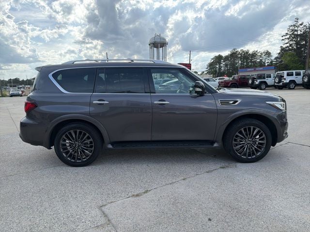 2023 INFINITI QX80 Premium Select
